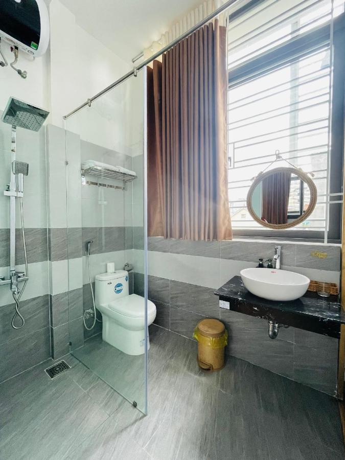 Sapphire Hotel Hue Exterior photo